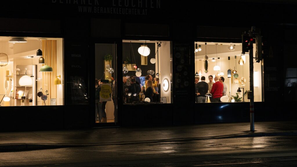 Branding-Präsentation der IG Kaufleute Lerchenfelder Straße bei Beranek Leuchten in Wien.