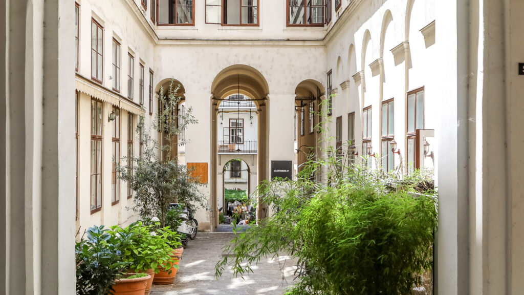 lerchenfelder-strasse-durchhaus-13-foto-christian-fuerthner